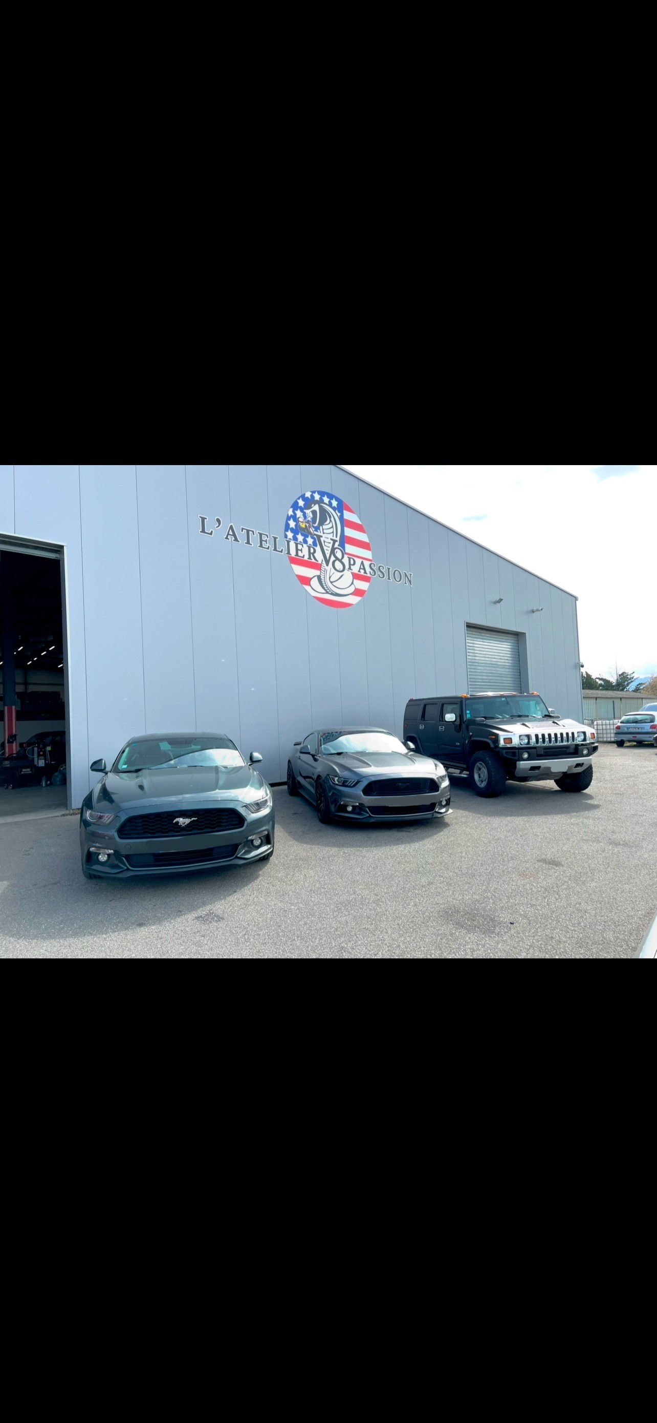L'Atelier Passion V8 — atelier et showroom à Romans-sur-Isère, Ford Mustang et véhicules américains